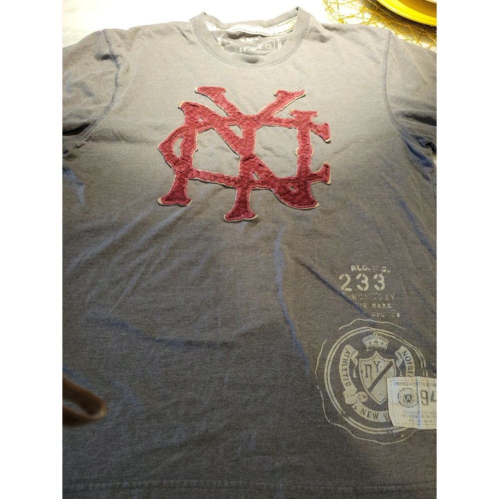 Old Navy Gray T  Shirt Embroidered Sewn NYC‎ Logo  Size Medium